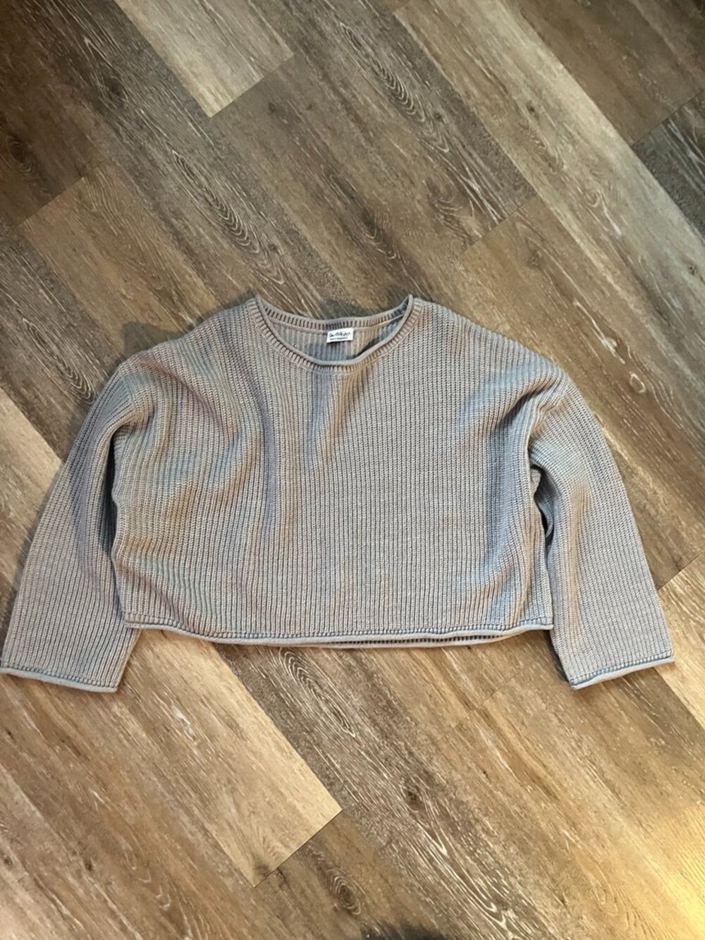 Cropped oversized knit sweater gray